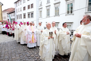 Bischofsweihe_Eintreffen_Einzug IMG_1329