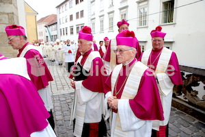 Bischofsweihe_Eintreffen_Einzug IMG_1359