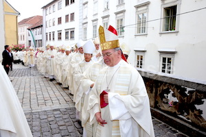 Bischofsweihe_Eintreffen_Einzug IMG_1372