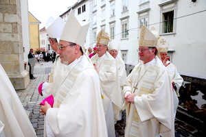 Bischofsweihe_Eintreffen_Einzug IMG_1379