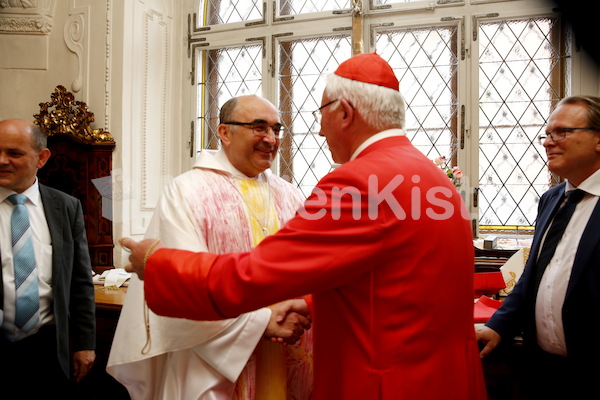 Bischofsweihe_Einzug Dom _40A7102