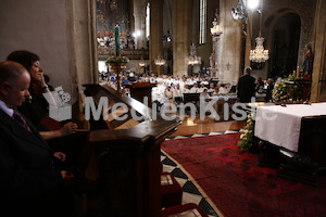 Bischofsweihe_Einzug Dom _40A7110