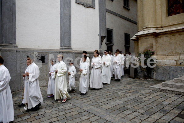 Bischofsweihe_Einzug Dom _40A7120