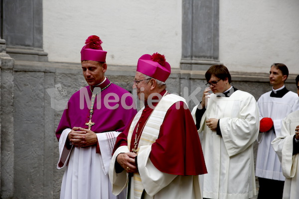 Bischofsweihe_Einzug Dom _40A7134