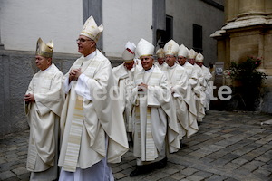 Bischofsweihe_Einzug Dom _40A7147