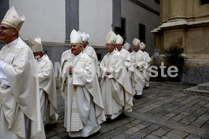 Bischofsweihe_Einzug Dom _40A7148