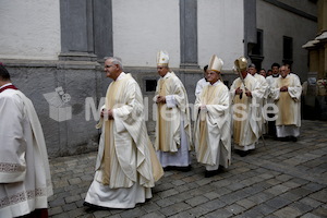 Bischofsweihe_Einzug Dom _40A7160