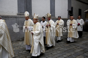 Bischofsweihe_Einzug Dom _40A7162