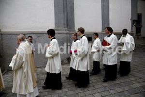 Bischofsweihe_Einzug Dom _40A7166
