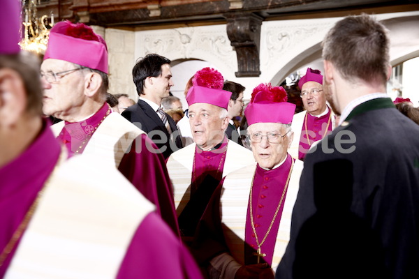 Bischofsweihe_Einzug Dom _40A7219