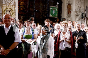 Bischofsweihe_Einzug Dom _40A7269