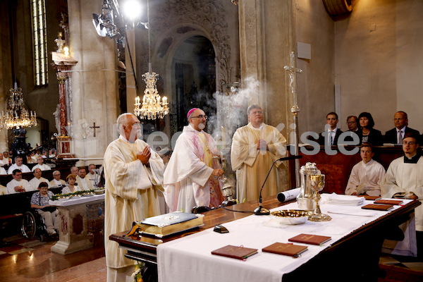 Bischofsweihe_Eucharistiefeier _40A7564