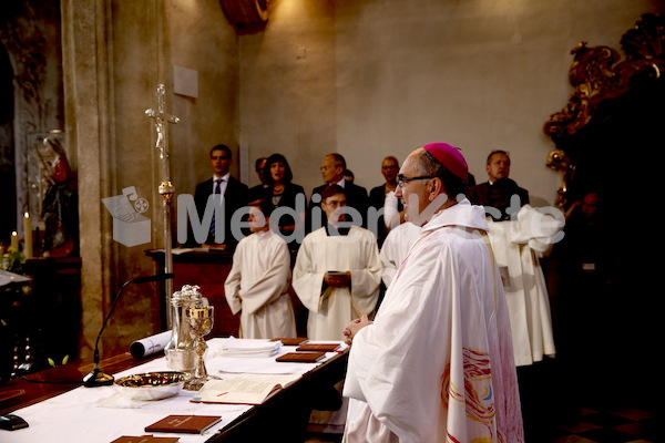 Bischofsweihe_Eucharistiefeier _40A7576
