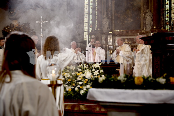 Bischofsweihe_Eucharistiefeier _40A7604