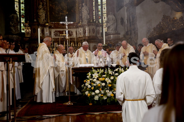 Bischofsweihe_Eucharistiefeier _40A7609