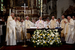 Bischofsweihe_Eucharistiefeier _40A7614