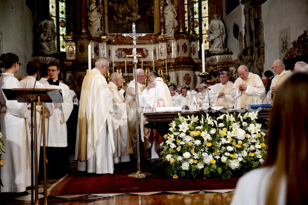 Bischofsweihe_Eucharistiefeier _40A7617