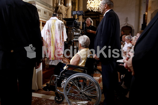 Bischofsweihe_Eucharistiefeier _40A7640