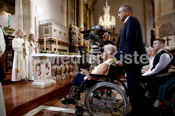 Bischofsweihe_Eucharistiefeier _40A7644