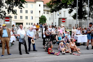 Bischofsweihe_Gottesdienst_Festgelände IMG_1484