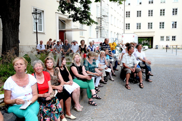 Bischofsweihe_Gottesdienst_Festgelände IMG_1486