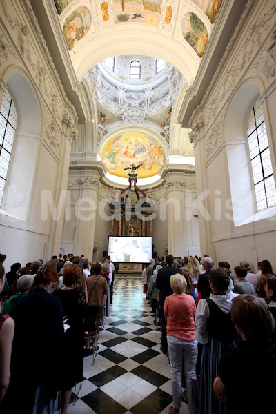 Bischofsweihe_Gottesdienst_Mausoleum IMG_1506