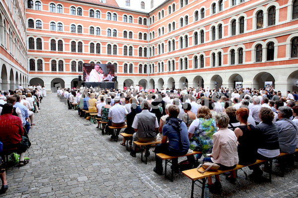 Bischofsweihe_Gottesdienst_Priesterseminar IMG_1432