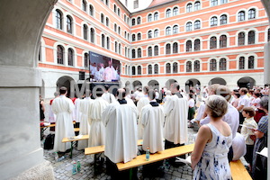 Bischofsweihe_Gottesdienst_Priesterseminar IMG_1603