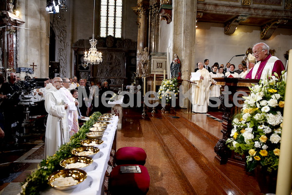 Bischofsweihe_Weihe _40A7284