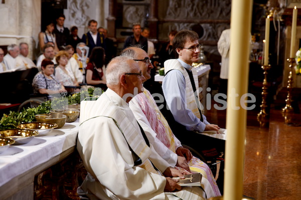 Bischofsweihe_Weihe _40A7345