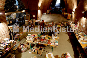 BuchbazarHerz Jesu 2013 Vorbereitungen -0383