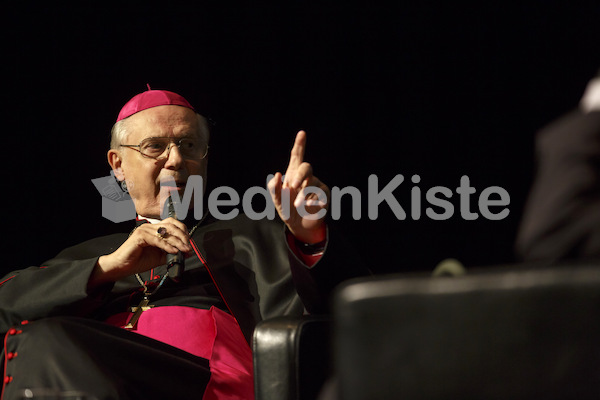 Buchpräsentation_Kapellari_F._Neuhold-52