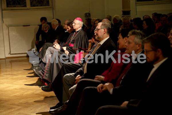 Buchpräsentation_Kapellari_F._Neuhold-88