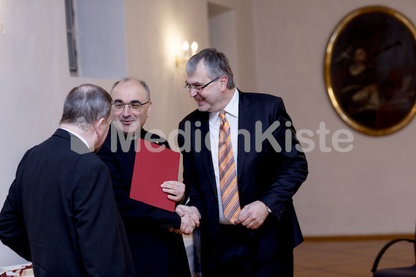 cBischofgratulation_ES_F._Neuhold-105
