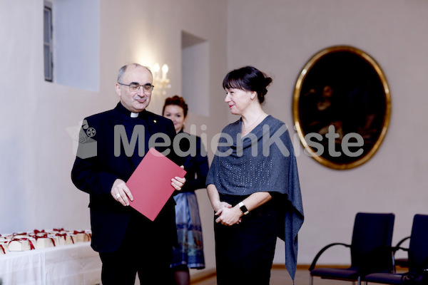 cBischofgratulation_ES_F._Neuhold-109
