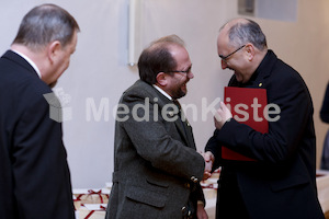 cBischofgratulation_ES_F._Neuhold-117