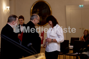 cBischofgratulation_ES_F._Neuhold-124