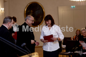 cBischofgratulation_ES_F._Neuhold-125
