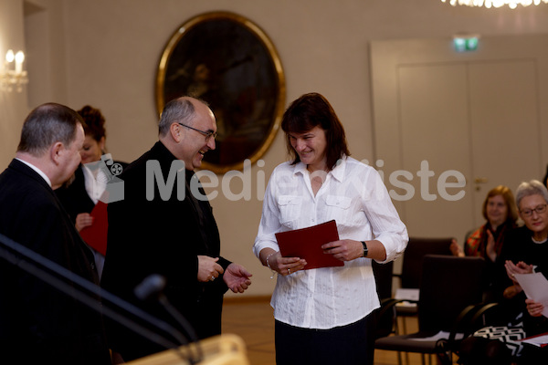 cBischofgratulation_ES_F._Neuhold-125
