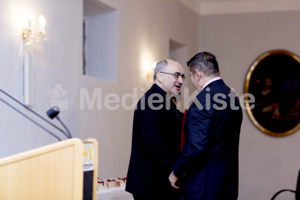 cBischofgratulation_ES_F._Neuhold-142
