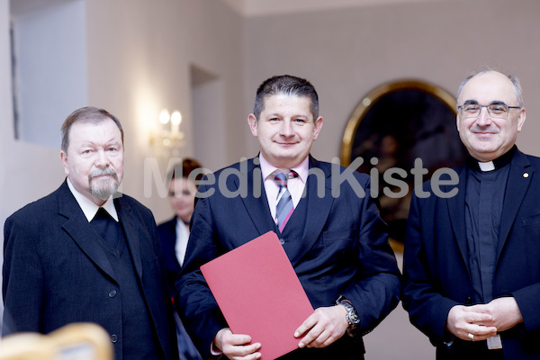 cBischofgratulation_ES_F._Neuhold-145