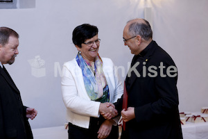 cBischofgratulation_ES_F._Neuhold-159
