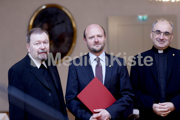 cBischofgratulation_ES_F._Neuhold-168