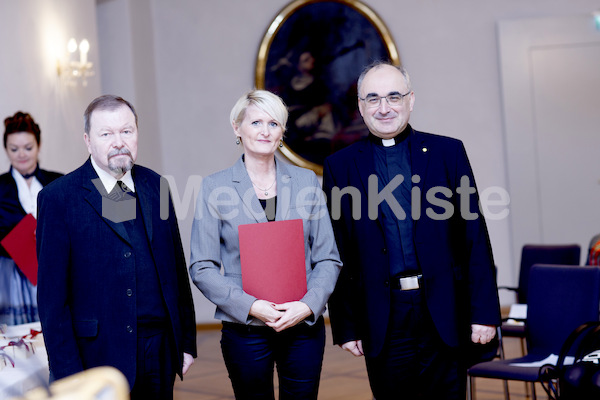 cBischofgratulation_ES_F._Neuhold-189
