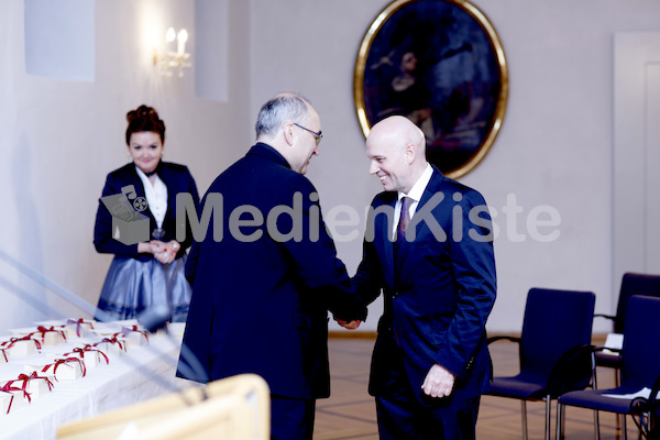 cBischofgratulation_ES_F._Neuhold-192