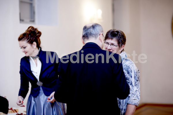 cBischofgratulation_ES_F._Neuhold-223