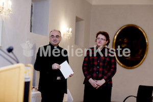 cBischofgratulation_ES_F._Neuhold-241