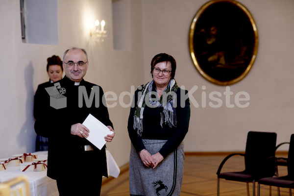 cBischofgratulation_ES_F._Neuhold-247
