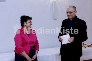 cBischofgratulation_ES_F._Neuhold-261
