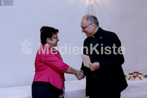 cBischofgratulation_ES_F._Neuhold-262